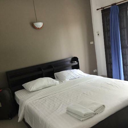 Escobar Guesthouse Jomtien Exterior foto