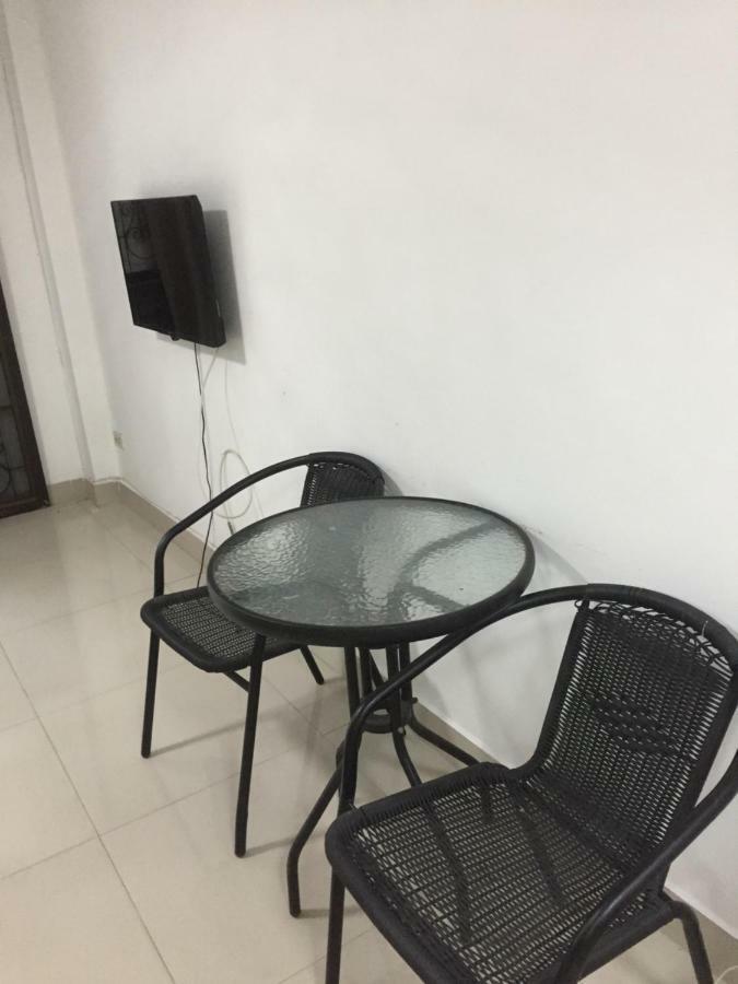 Escobar Guesthouse Jomtien Exterior foto