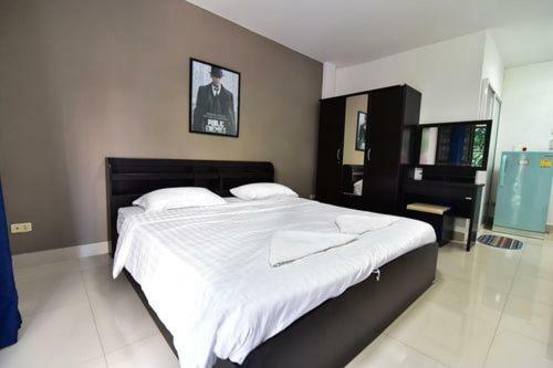 Escobar Guesthouse Jomtien Exterior foto